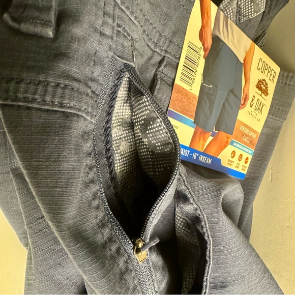 Copper & Oak Supply Co.
Venture Ripstop Cargo Blue Shorts
36 Waist - 10” Inseam - Picture 5 of 10